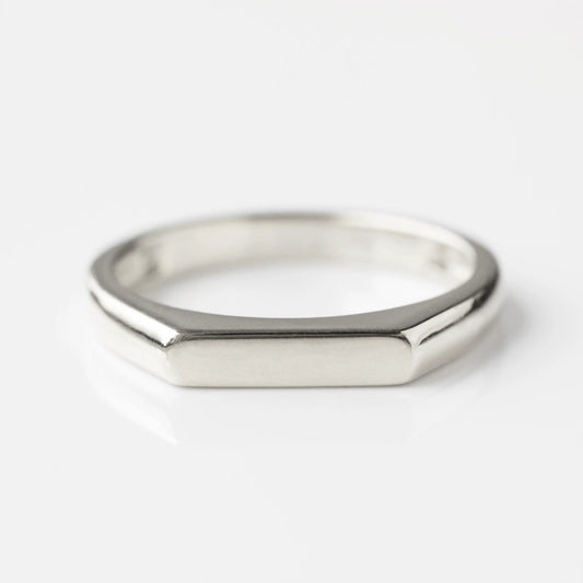 SIGNET RING - SILVER